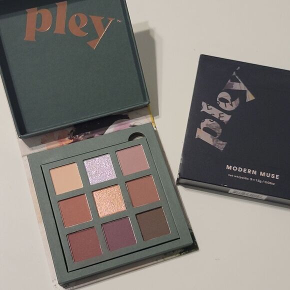 MODERN MUSE REVOLVE PLEY BEAUTY 9 COLOR TAN BROWN EYESHADOW PALETTE NEW NWT - Picture 1 of 6